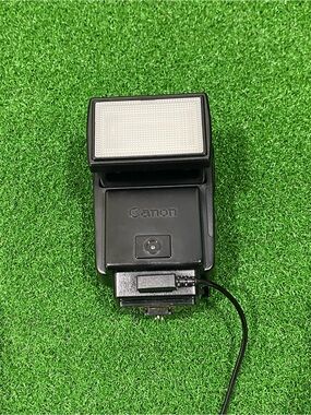 Canon Speedlite 199A Shoe Mount Flash for 35MM SLR Film